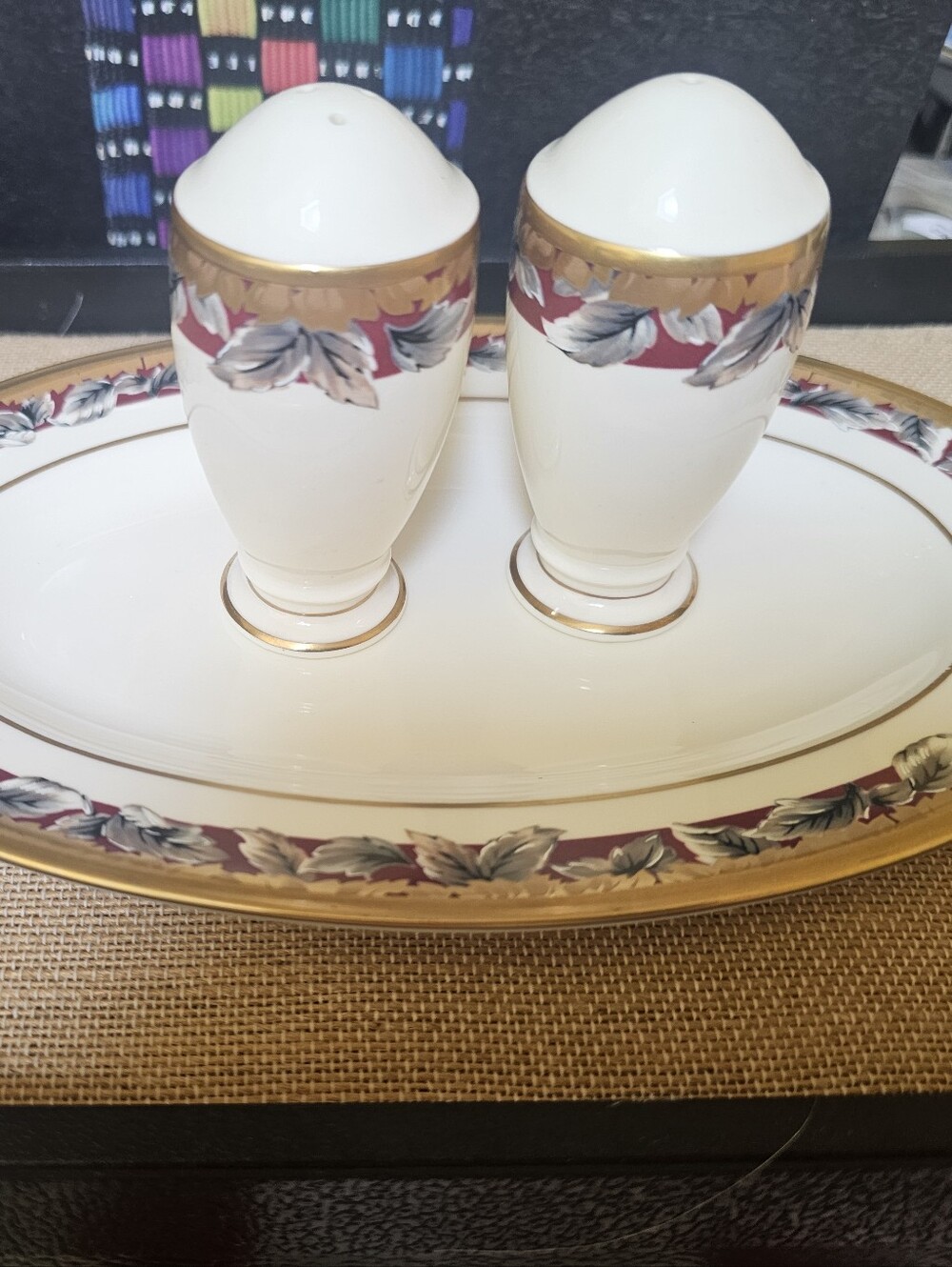 Pfaltzgraff Tapestry Fine China Salt & Pepper Shakers with 8.5" Oval Tray Set